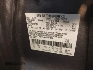 2010 Ford Escape XLT with VIN 1FMCU9D70AKD21499, listed as a IAAI auction lot 42039437 with 185,545 mi miles. Bid and sale history available at carsss.com. Image 9.