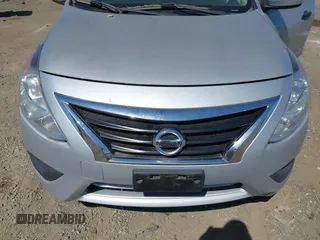 2017 Nissan Versa S Plus z VIN 3N1CN7AP1HL898824, wystawiony jako IAAI lot #42378655 z przebiegiem 96 499 mil mil oraz . Historia ofert i sprzedaży dostępna na DreamBid. Obrazek 6.