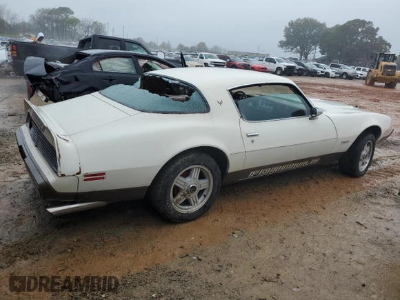 1979 Pontiac Firebird with VIN 2U87K9N120105, listed as a Copart auction lot 84729164 with 87,739 mi miles and Clean title. Bid and sale history available at DreamBid. Image 3.