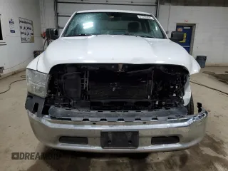 2017 Ram 1500 Tradesman z VIN 3C6JR6DT1HG675260, wystawiony jako Copart lot #81316994 z przebiegiem 179 886 mil mil oraz Szkoda całkowita • Salvage title. Historia ofert i sprzedaży dostępna na DreamBid. Obrazek 5.