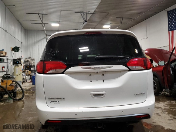 2017 Chrysler Pacifica Limited with VIN 2C4RC1GG7HR545007, listed as a Copart auction lot 47240595 with 108,141 mi miles and Clean Title. Bid and sale history available at carsss.com. Image 6.