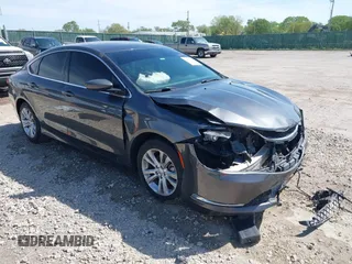 2015 Chrysler 200 Limited z VIN 1C3CCCAB0FN653658, wystawiony jako IAAI lot #42077091 z przebiegiem 151 691 mil mil oraz . Historia ofert i sprzedaży dostępna na DreamBid. Obrazek 1.