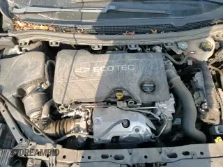 2018 Chevrolet Cruze LT z VIN 3G1BH6SE7JS648337, wystawiony jako Copart lot #67840295 z przebiegiem 41 713 mil mil oraz Szkoda całkowita • Salvage title. Historia ofert i sprzedaży dostępna na DreamBid. Obrazek 13.