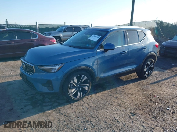 2024 Volvo XC40 Plus Bright Theme with VIN YV4L12UE1R2216840, listed as a IAAI auction lot 41405763 with 4,849 mi miles. Bid and sale history available at carsss.com. Image 17.