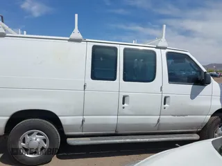 2014 Ford Econoline Cargo Commercial z VIN 1FTNE2EW6EDA19961, wystawiony jako IAAI lot #42370572 z przebiegiem 107 320 mil mil oraz . Historia ofert i sprzedaży dostępna na DreamBid. Obrazek 13.