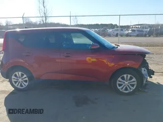2021 Kia Soul LX with VIN KNDJ23AU0M7749363, listed as a IAAI auction lot 41457438 with 38,129 mi miles. Bid and sale history available at carsss.com. Image 13.