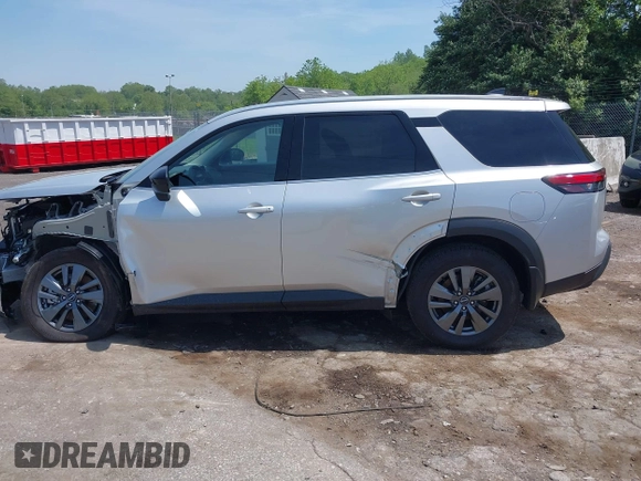 2024 Nissan Pathfinder S z VIN 5N1DR3ACXRC251780, wystawiony jako IAAI lot #42245940 z przebiegiem 7 871 mil mil oraz . Historia ofert i sprzedaży dostępna na DreamBid. Obrazek 15.