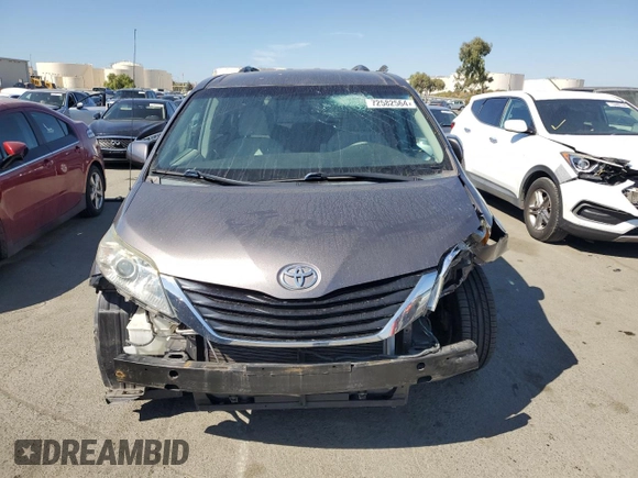 2011 Toyota Sienna LE AAS с VIN 5TDKK3DC3BS133408, выставлен на аукционе Copart как лот 72582564 с пробегом 128 168 миль миль и Списание • Salvage title. История ставок и продаж доступна на DreamBid. Изображение 5.
