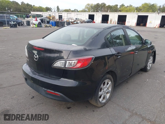 2011 Mazda 3 i Touring z VIN JM1BL1VF7B1437719, wystawiony jako IAAI lot #39395465 z przebiegiem 89 099 mil mil oraz . Historia ofert i sprzedaży dostępna na DreamBid. Obrazek 4.