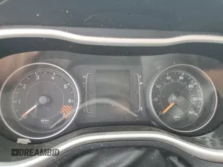 2015 Jeep Cherokee Sport с VIN 1C4PJLAB7FW631413, выставлен на аукционе Copart как лот 54123535 с пробегом Не указан миль и Списание • Salvage title. История ставок и продаж доступна на DreamBid. Изображение 9.