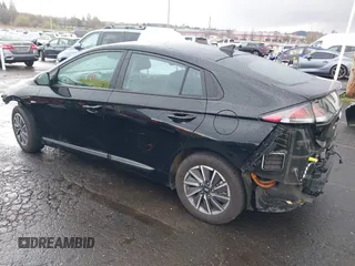 2020 Hyundai Ioniq SE with VIN KMHC75LJ3LU071938, listed as a IAAI auction lot 41785298 with 47,165 mi miles and . Bid and sale history available at DreamBid. Image 3.