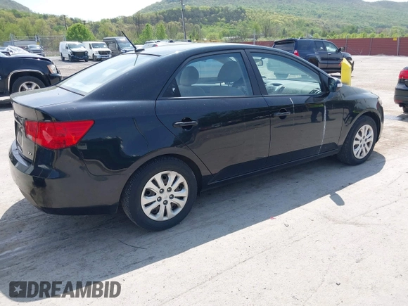 2010 Kia Forte EX z VIN KNAFU4A23A5183255, wystawiony jako IAAI lot #42167893 z przebiegiem 151 474 mil mil oraz . Historia ofert i sprzedaży dostępna na DreamBid. Obrazek 4.
