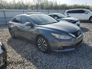 2017 Nissan Altima SV with VIN 1N4AL3AP2HC216327, listed as a Copart auction lot 51010645 with 192,688 mi miles and Salvage Title. Bid and sale history available at carsss.com. Image 4.