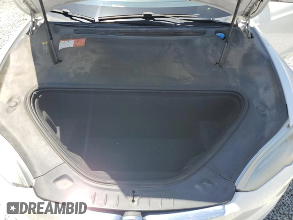 2017 Tesla Model S 100D z VIN 5YJSA1E28HF203141, wystawiony jako Copart lot #56306495 z przebiegiem 101 039 mil mil oraz Szkoda całkowita • Salvage title. Historia ofert i sprzedaży dostępna na DreamBid. Obrazek 11.