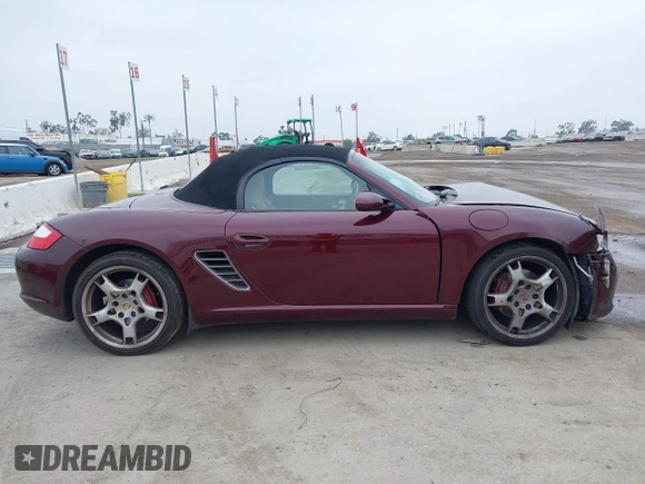 2005 Porsche Boxster S z VIN WP0CB29865U731351, wystawiony jako IAAI lot #42153541 z przebiegiem 97 378 mil mil oraz . Historia ofert i sprzedaży dostępna na DreamBid. Obrazek 13.