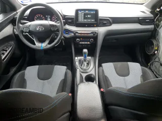 2021 Hyundai Veloster 2.0 Premium with VIN KMHTG6AFXMU032611, listed as a Copart auction lot 72994204 with 21,916 mi miles and Salvage Title. Bid and sale history available at carsss.com. Image 8.