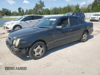 1997 Mercedes-Benz E-Class with VIN WDBJF72F1VA281996, listed as a Copart auction lot 81873634 with 207,175 mi miles and Non Repairable. Bid and sale history available at carsss.com. Image 1.