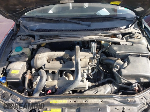 2005 Volvo XC70 with VIN YV1SZ592951189730, listed as a IAAI auction lot 42077516 with 183,903 mi miles and . Bid and sale history available at DreamBid. Image 10.