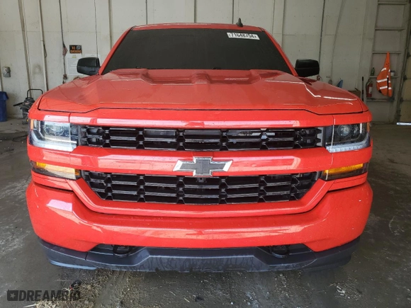 2018 Chevrolet Silverado 1500 Custom with VIN 3GCUKPEC7JG513671, listed as a Copart auction lot 71648754 with 95,411 mi miles and Salvage Title. Bid and sale history available at carsss.com. Image 5.