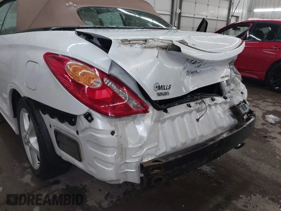 2006 Toyota Solara SE V6 with VIN 4T1FA38PX6U086988, listed as a IAAI auction lot 41939305 with 130,280 mi miles. Bid and sale history available at carsss.com. Image 6.