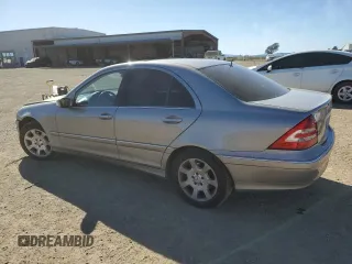 2005 Mercedes-Benz C 320 with VIN WDBRF64J15F602520, listed as a Copart auction lot 48212235 with 136,330 mi miles and Salvage Title. Bid and sale history available at DreamBid. Image 2.
