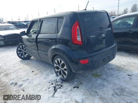 2013 Kia Soul ! with VIN KNDJT2A64D7753165, listed as a IAAI auction lot 41315398 with 105,631 mi miles. Bid and sale history available at carsss.com. Image 3.