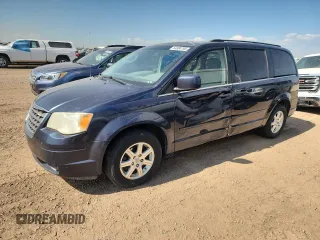 2008 Chrysler Town & Country Touring z VIN 2A8HR54PX8R675104, wystawiony jako Copart lot #64004795 z przebiegiem 184 018 mil mil oraz Szkoda całkowita • Salvage title. Historia ofert i sprzedaży dostępna na DreamBid. Obrazek 1.