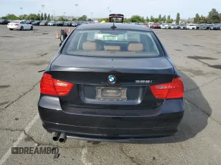 2011 BMW 3 Series 328i с VIN WBAPH5C53BA445287, выставлен на аукционе Copart как лот 57314625 с пробегом 82 026 миль миль и Списание • Salvage title. История ставок и продаж доступна на DreamBid. Изображение 6.
