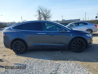 2020 Tesla Model X Long Range with VIN 5YJXCBE2XLF230629, listed as a IAAI auction lot 41925961 with 35,979 mi miles. Bid and sale history available at carsss.com. Image 13.