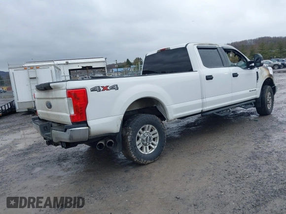 2017 Ford F-250 Lariat with VIN 1FT7W2BT8HED69347, listed as a IAAI auction lot 41740432 with 347,421 mi miles and . Bid and sale history available at DreamBid. Image 4.