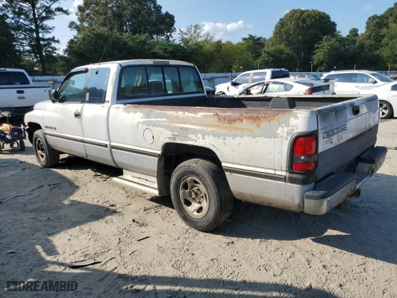 1996 Dodge Ram 1500 with VIN 3B7HC13Z8TM136081, listed as a Copart auction lot 70375444 with 256,275 mi miles and Salvage Title. Bid and sale history available at carsss.com. Image 2.