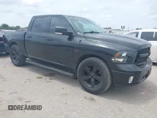 2018 Ram 1500 Lone Star Silver z VIN 1C6RR6LT5JS147398, wystawiony jako IAAI lot #42271050 z przebiegiem 57 077 mil mil oraz . Historia ofert i sprzedaży dostępna na DreamBid. Obrazek 1.