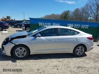 2019 Hyundai Elantra Preferred with VIN KMHD84LF4KU743494, listed as a IAAI auction lot 41821777 with 147,704 mi miles. Bid and sale history available at carsss.com. Image 14.