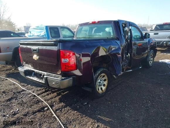 2008 Chevrolet Silverado 1500 Work Truck with VIN 1GCEC19X28Z217379, listed as a IAAI auction lot 41752690 with 325,103 mi miles. Bid and sale history available at carsss.com. Image 4.
