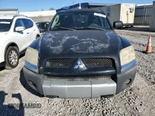 2006 Mitsubishi Raider Duro Cross with VIN 1Z7HC32K06S579888, listed as a Copart auction lot 81847914 with 218,401 mi miles and Clean Title. Bid and sale history available at carsss.com. Image 5.