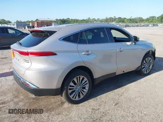 2021 Toyota Venza LE with VIN JTEAAAAH6MJ027243, listed as a IAAI auction lot 42054229 with 18,996 mi miles and . Bid and sale history available at DreamBid. Image 4.