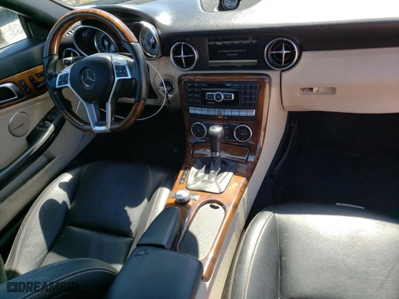 2013 Mercedes-Benz SLK-Class SLK 350 with VIN WDDPK5HA8DF055047, listed as a Copart auction lot 71205934 with 69,064 mi miles and Clean Title. Bid and sale history available at carsss.com. Image 8.