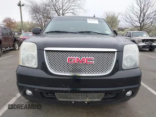 2012 GMC Yukon Denali with VIN 1GKS2EEF5CR129160, listed as a IAAI auction lot 42012417 with 221,871 mi miles. Bid and sale history available at carsss.com. Image 12.