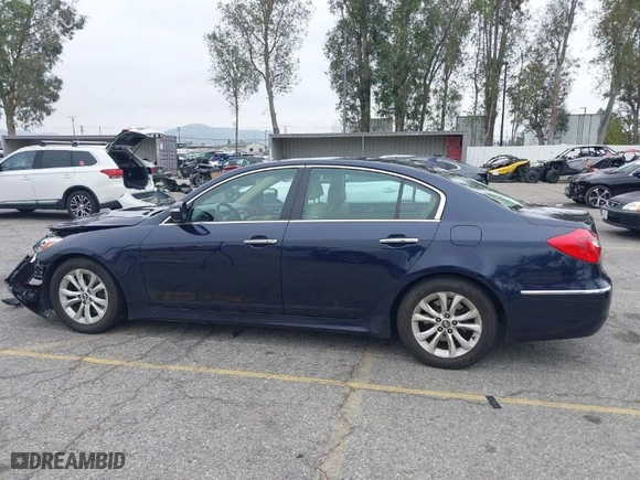 2012 Hyundai Genesis 3.8L with VIN KMHGC4DD5CU179106, listed as a IAAI auction lot 41867739 with 121,565 mi miles. Bid and sale history available at carsss.com. Image 14.