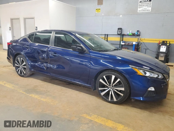 2019 Nissan Altima 2.5 SR with VIN 1N4BL4CV7KC208611, listed as a Copart auction lot 50790995 with 96,174 mi miles and Salvage Title. Bid and sale history available at carsss.com. Image 4.