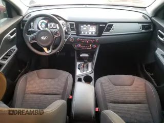 2017 Kia Niro FE with VIN KNDCB3LC8H5048181, listed as a Copart auction lot 84954714 with 83,664 mi miles and Salvage Title. Bid and sale history available at carsss.com. Image 8.