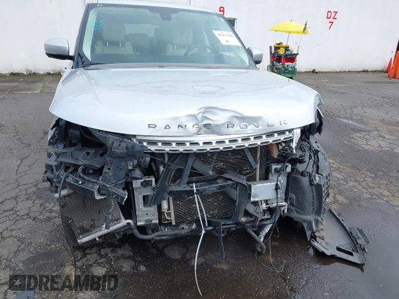 2015 Land Rover Range Rover HSE z VIN SALGS2VF6FA204430, wystawiony jako IAAI lot #41912280 z przebiegiem 82 812 mil mil oraz . Historia ofert i sprzedaży dostępna na DreamBid. Obrazek 6.