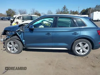 2018 Audi Q5 Premium with VIN WA1ANAFY3J2010479, listed as a IAAI auction lot 41770107 with 52,997 mi miles. Bid and sale history available at carsss.com. Image 15.