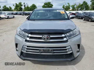 2017 Toyota Highlander Limited with VIN 5TDDZRFH0HS444271, listed as a Copart auction lot 60922755 with Not provided miles and Salvage title. Bid and sale history available at DreamBid. Image 5.