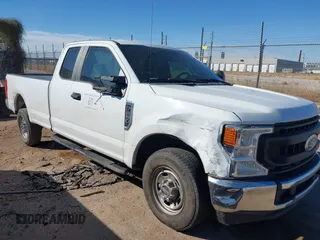 2021 Ford F-250 XL z VIN 1FT7X2A69MED80585, wystawiony jako IAAI lot #41623354 z przebiegiem 30 372 mil mil oraz . Historia ofert i sprzedaży dostępna na DreamBid. Obrazek 1.