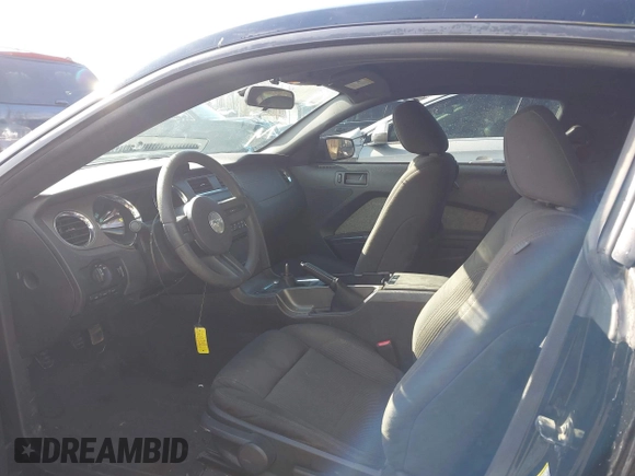 2011 Ford Mustang V6 with VIN 1ZVBP8AM5B5150824, listed as a IAAI auction lot 41539133 with 239,148 mi miles and . Bid and sale history available at carsss.com. Image 5.