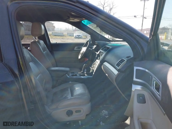 2014 Ford Explorer XLT with VIN 1FM5K7D90EGA20681, listed as a IAAI auction lot 41751453 with 193,709 mi miles. Bid and sale history available at carsss.com. Image 5.