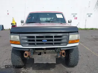 1993 Ford F-350 with VIN 2FTJW36GXPCA51694, listed as a IAAI auction lot 41997240 with Not Provided miles and . Bid and sale history available at DreamBid. Image 12.