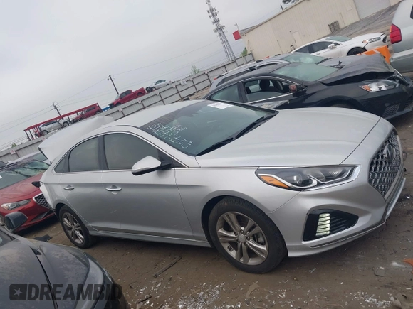 2018 Hyundai Sonata SEL with VIN 5NPE34AFXJH724211, listed as a IAAI auction lot 41962402 with 147,077 mi miles and . Bid and sale history available at carsss.com. Image 13.