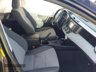 2014 Toyota RAV4 LE with VIN 2T3BFREV4EW211446, listed as a IAAI auction lot 42189613 with 114,795 mi miles and . Bid and sale history available at DreamBid. Image 5.